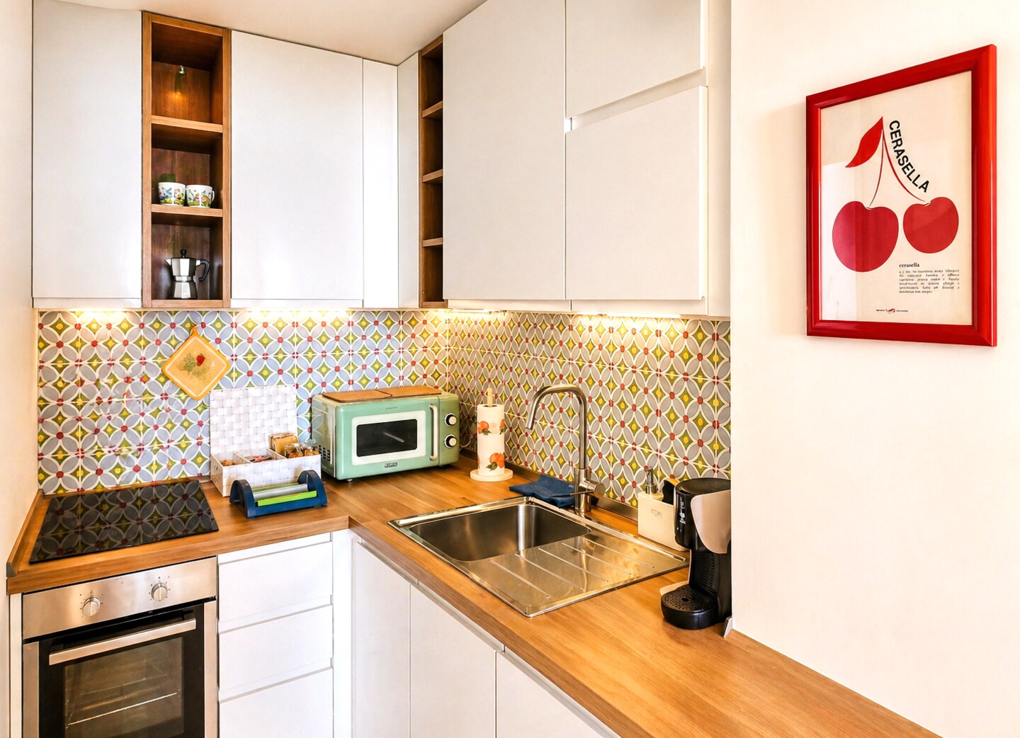 La cucina con maioliche colorate